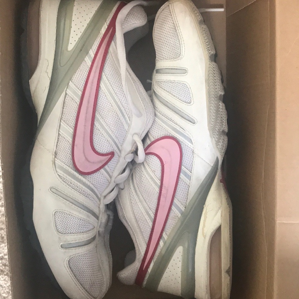 Women’s Nike Sneakers size 9.5